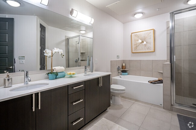 1BR, 1BA - 805SF - Mezzo Kirby Med Center