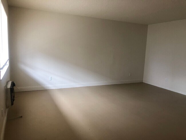 Foto del edificio - 1932 Darrah St