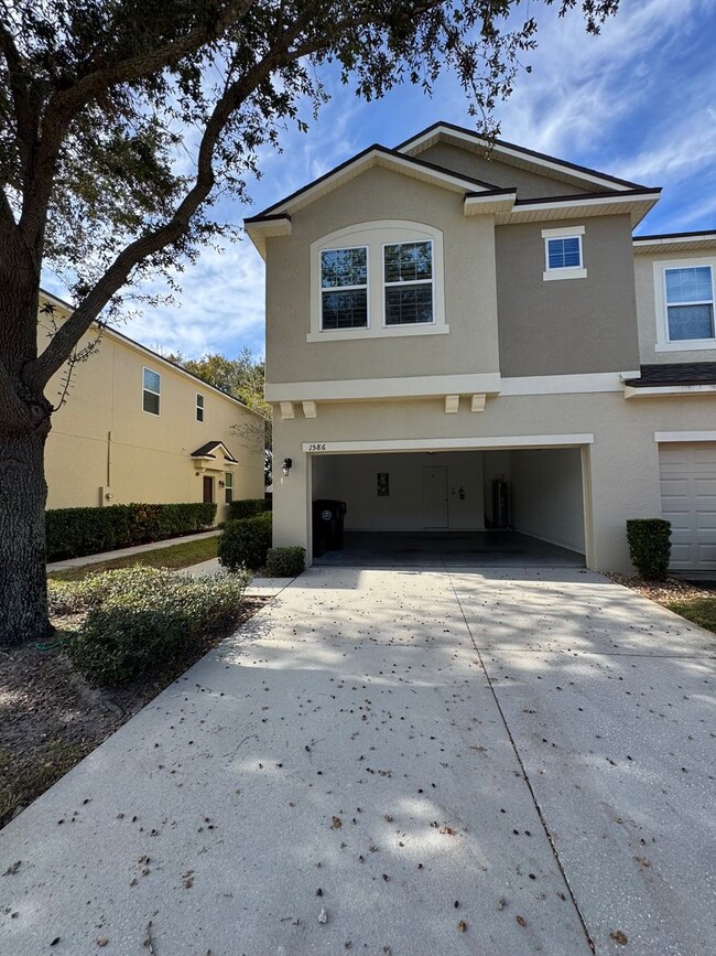 Building Photo - 3 BEDROOM. 2.5 BATHROOM TOWNHOME IN OVIEDO