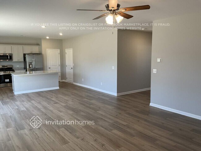 Building Photo - 532 Almere Dr