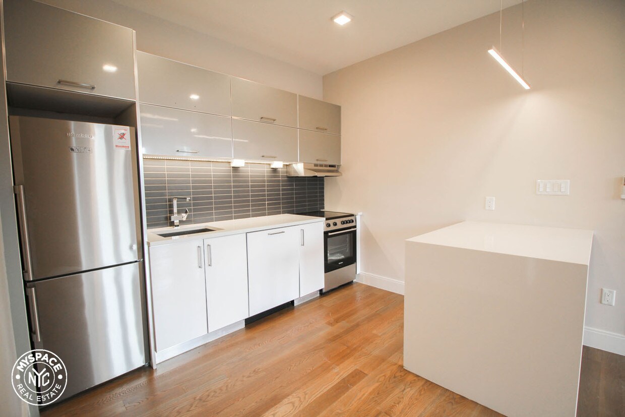 Foto principal - 259 Evergreen Ave