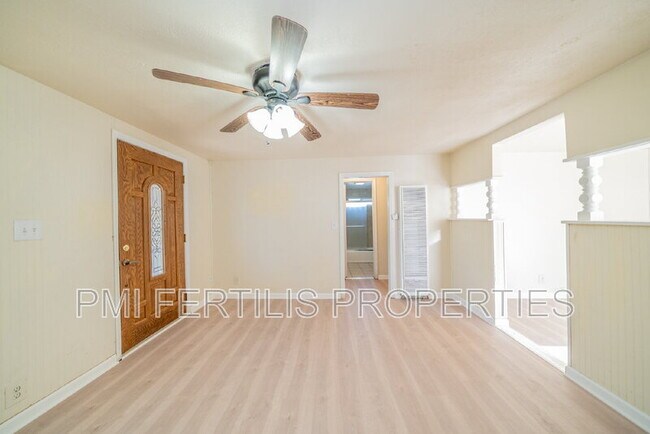 Foto del edificio - 7221 Olive St