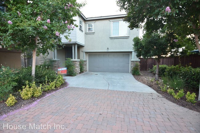 Building Photo - 4 br, 3 bath House - 31541 Six Rivers