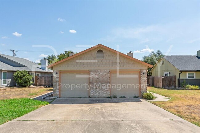 Building Photo - 409 Greenlawn Blvd