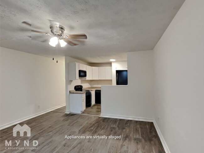 Foto del edificio - 605 Cedar Ave NW