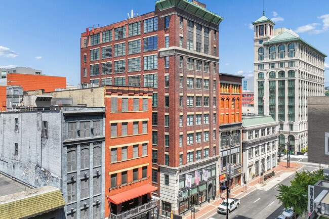 Building Photo - Sixth Street Exchange