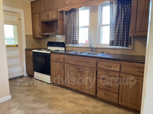 Foto del edificio - 721 SW Park Ln
