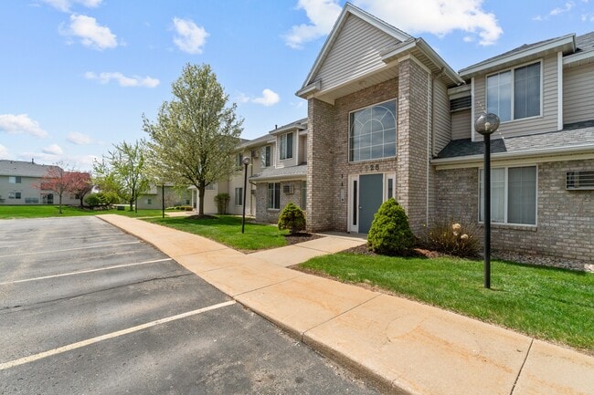 Building Photo - Bayberry Farms Apartments