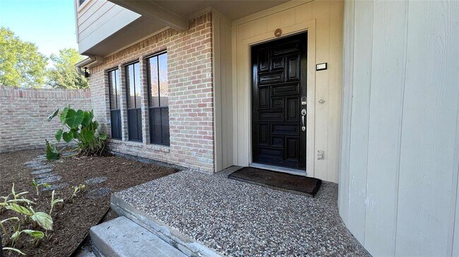 Building Photo - 3203 Ashfield Dr