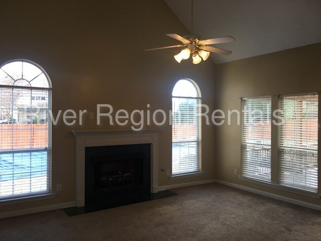 Foto del edificio - 1661 Worthing Rd