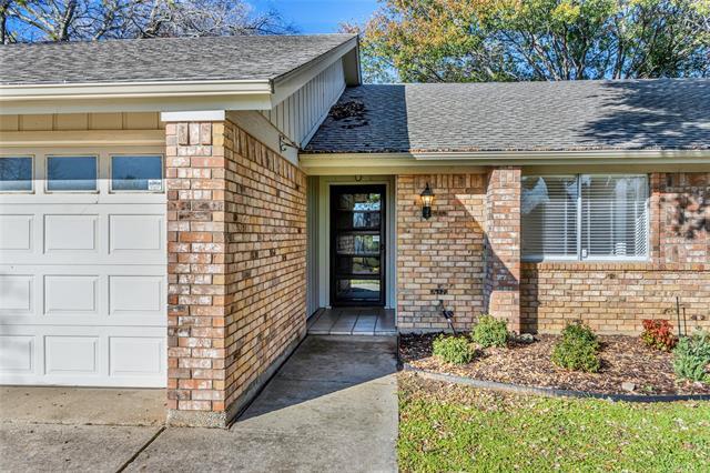 Foto del edificio - 106 Russell Dr