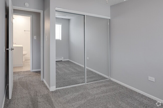 3BR , 1,5BA - 960SF - Sierra Vista