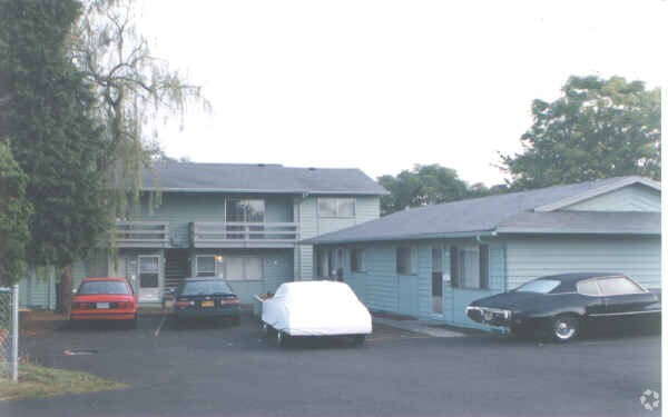 Building Photo - 4257 NE Sumner St