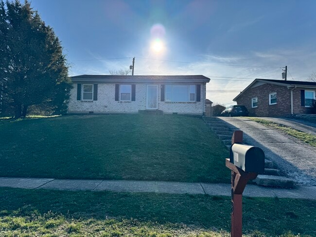 Building Photo - 308 E Tiverton Way