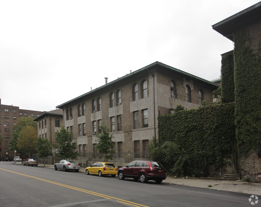 Foto principal - 302-310 Jackson St