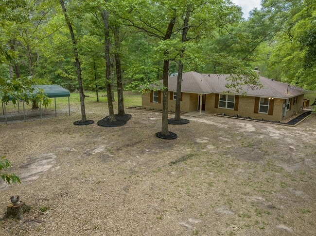 Building Photo - 14701 Cedar Ln Loop