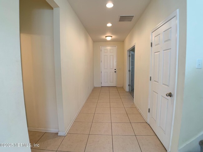 Foto del edificio - 1256 Camp Ridge Ln