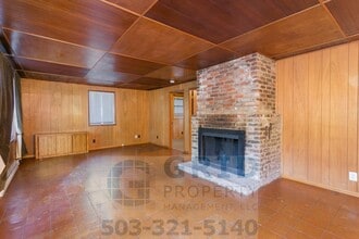 Building Photo - 18108 NE Cole-Witter Rd