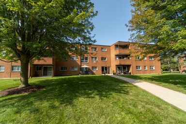 Building Photo - Woodland Trail Apartments