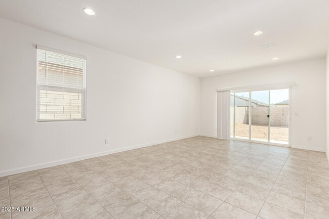 Foto del edificio - 5507 Mearns Wy