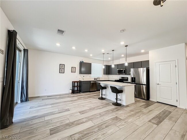 Foto del edificio - 5724 Avondale Rise Wy