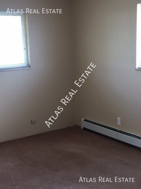 Foto del edificio - Coming Soon! 2 Bedroom 1 Bathroom Minutes ...