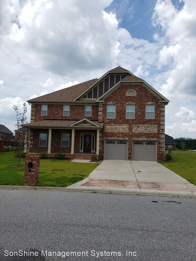 4103 Lake Moultrie Dr, Florence, SC 29501 House Rental in Florence