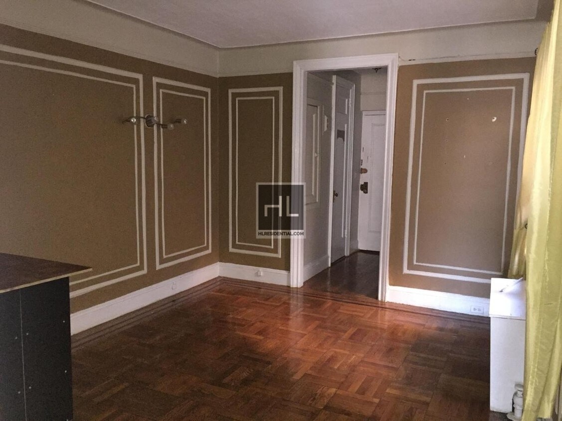 Building Photo - 402 Bay Ridge Pky