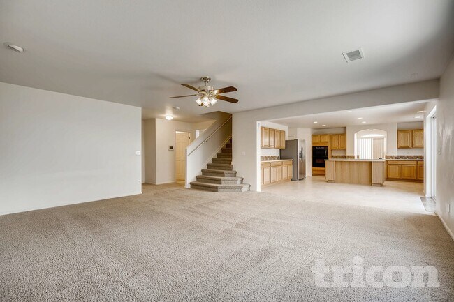 Building Photo - 11858 Idalia St