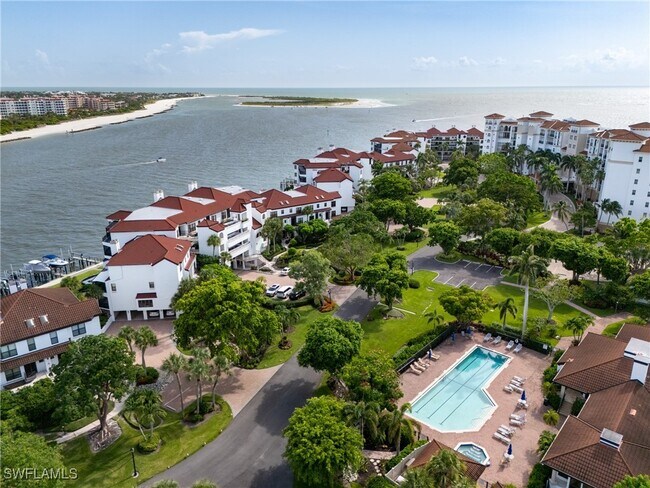 Foto del edificio - 524 La Peninsula Blvd