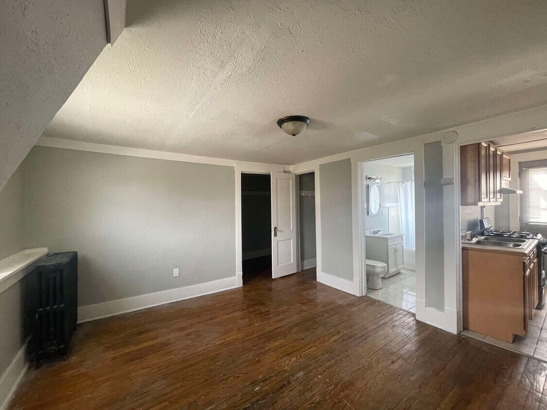 620-n-perry-st-unit-1-davenport-ia-52803-apartments-in-davenport