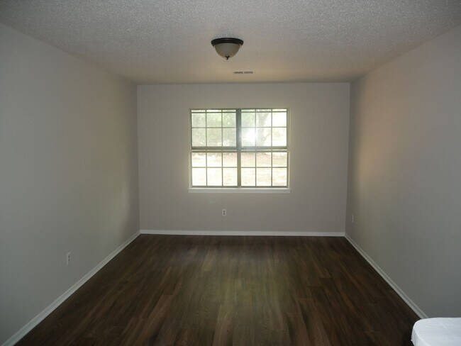 Foto del edificio - 3610 Carroll Dr