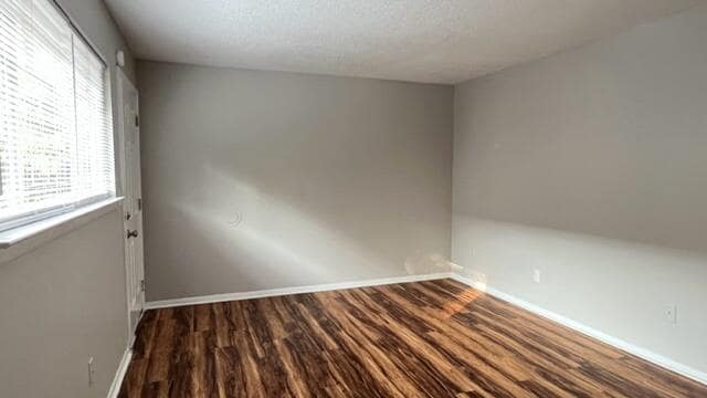 Foto del edificio - 210 Hendricks Blvd