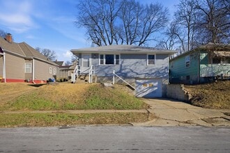 Building Photo - 1511 S 24th St