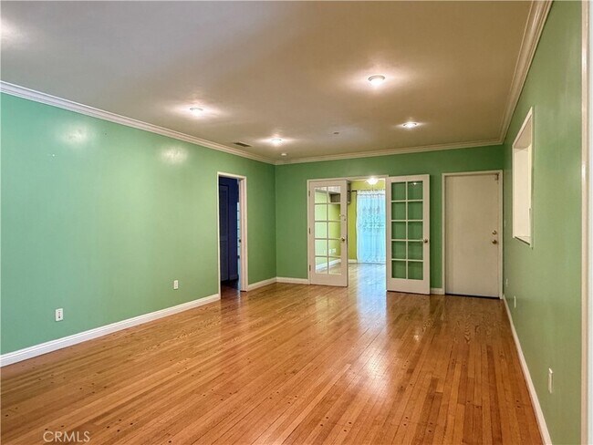 Building Photo - 1162 Panorama Dr