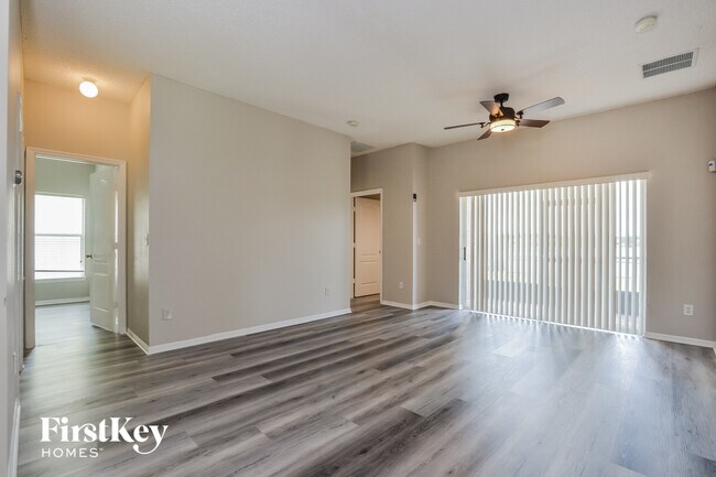 Building Photo - 4810 Waterside Pointe Cir
