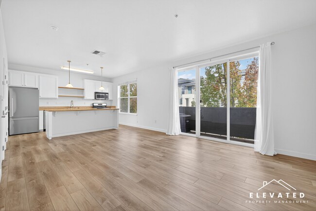 Foto del edificio - 905 Doubles Dr