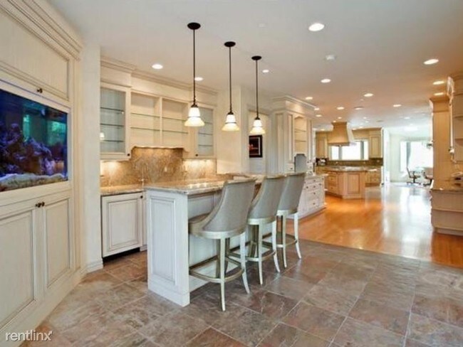 Foto del edificio - 6 br, 7 bath House - 5 Village Road