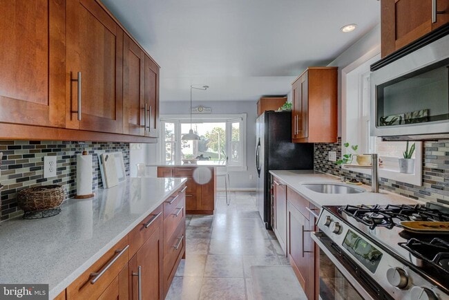 Building Photo - 13724 Penwith Ct