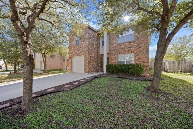 Foto del edificio - Beautiful 2-Story 4BR in 78254 | Near Alamo Ranch, Shopping & 1604