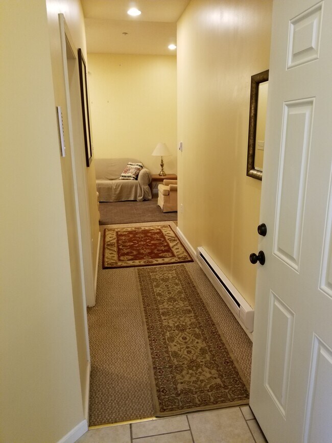 Main Entry - 214 3rd St