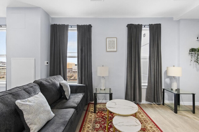 Building Photo - 95 Broadway-SI ID1240364P