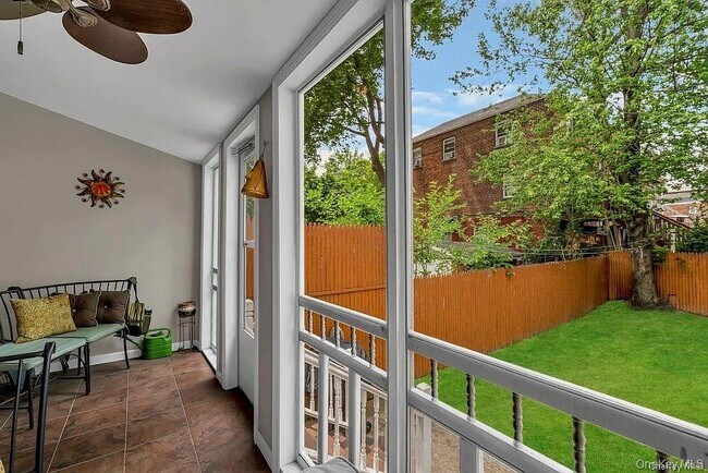 Foto del edificio - 4109 Gunther Ave