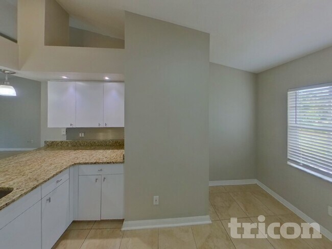 Building Photo - 5197 Brickell Dr