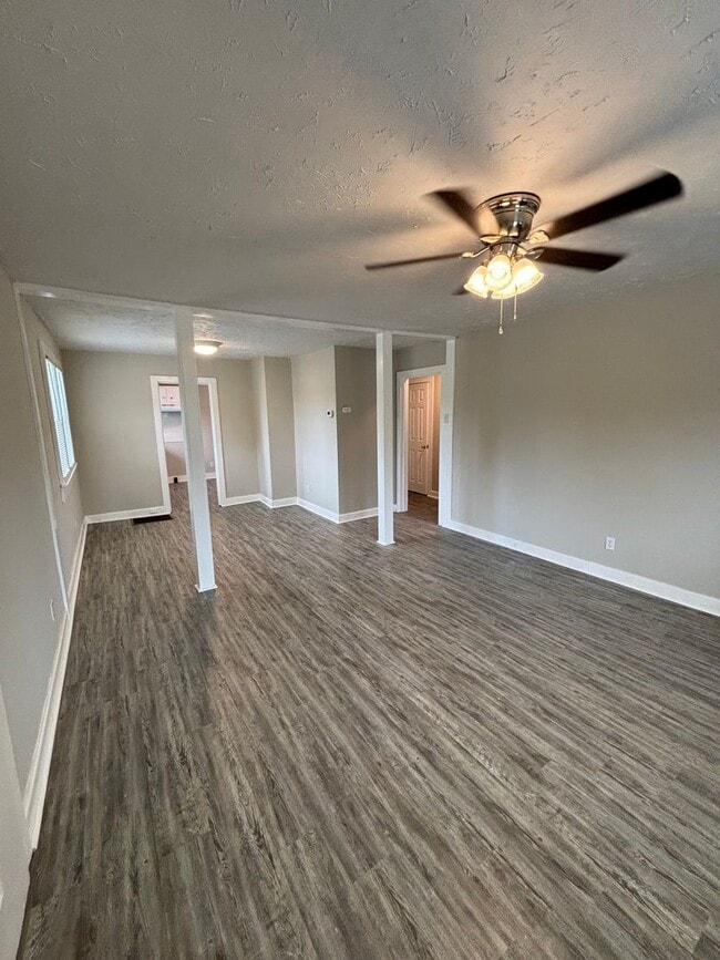 Building Photo - New Chilhowee Event Center Cottage!!