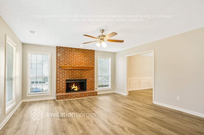 Foto del edificio - 3272 Summit Glen Dr