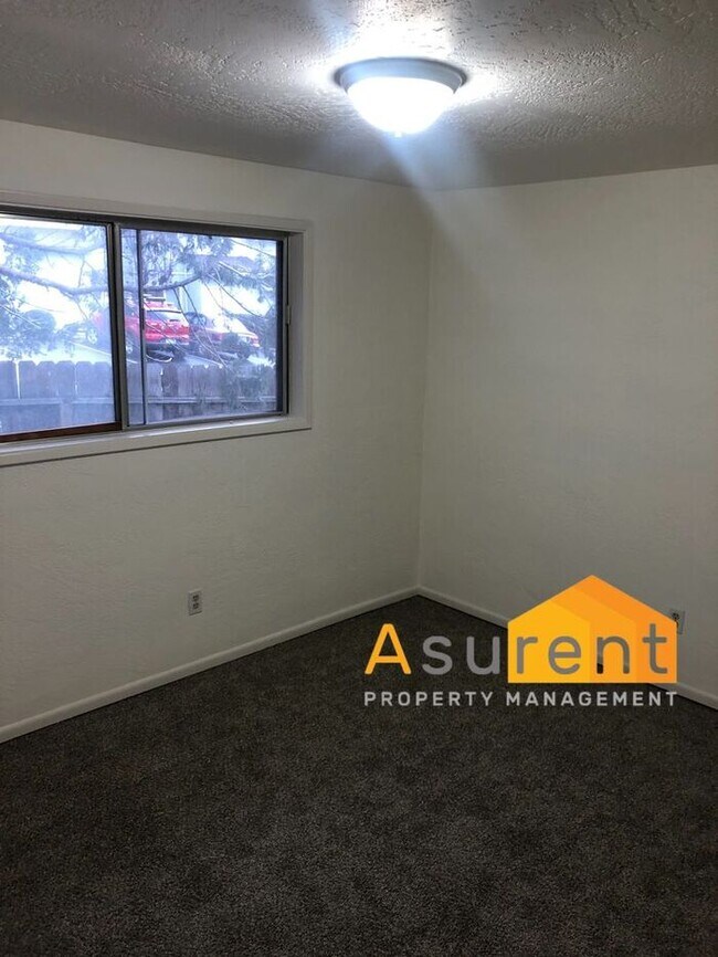 Foto del edificio - Ashland Duplex Cottage Available Soon!