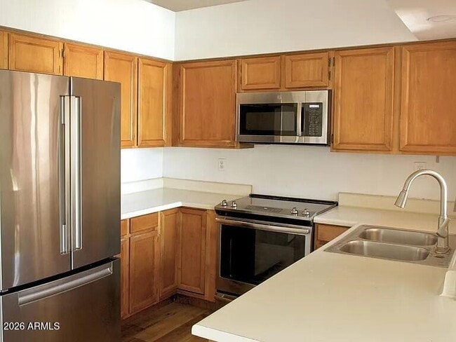 Foto del edificio - 5402 E Windsor Ave