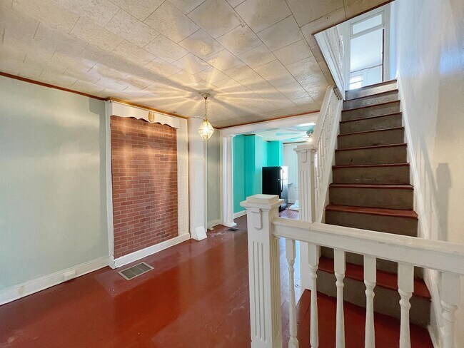 Building Photo - 524 N Potomac St