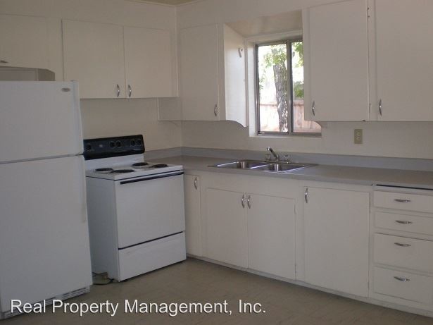 Building Photo - 4600-4640 Cedars Rd